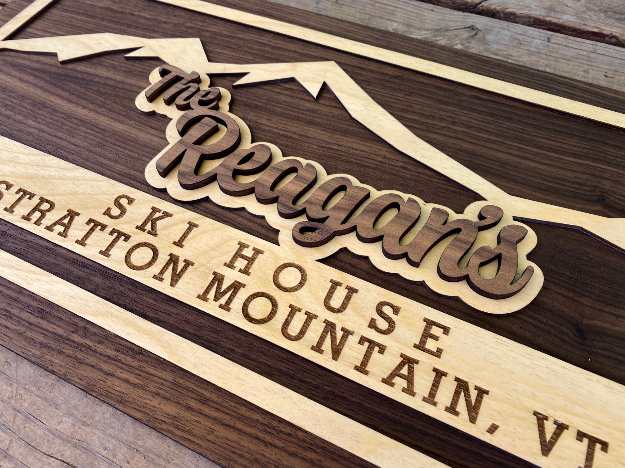 Ski Lodge Decor - Mountaincut